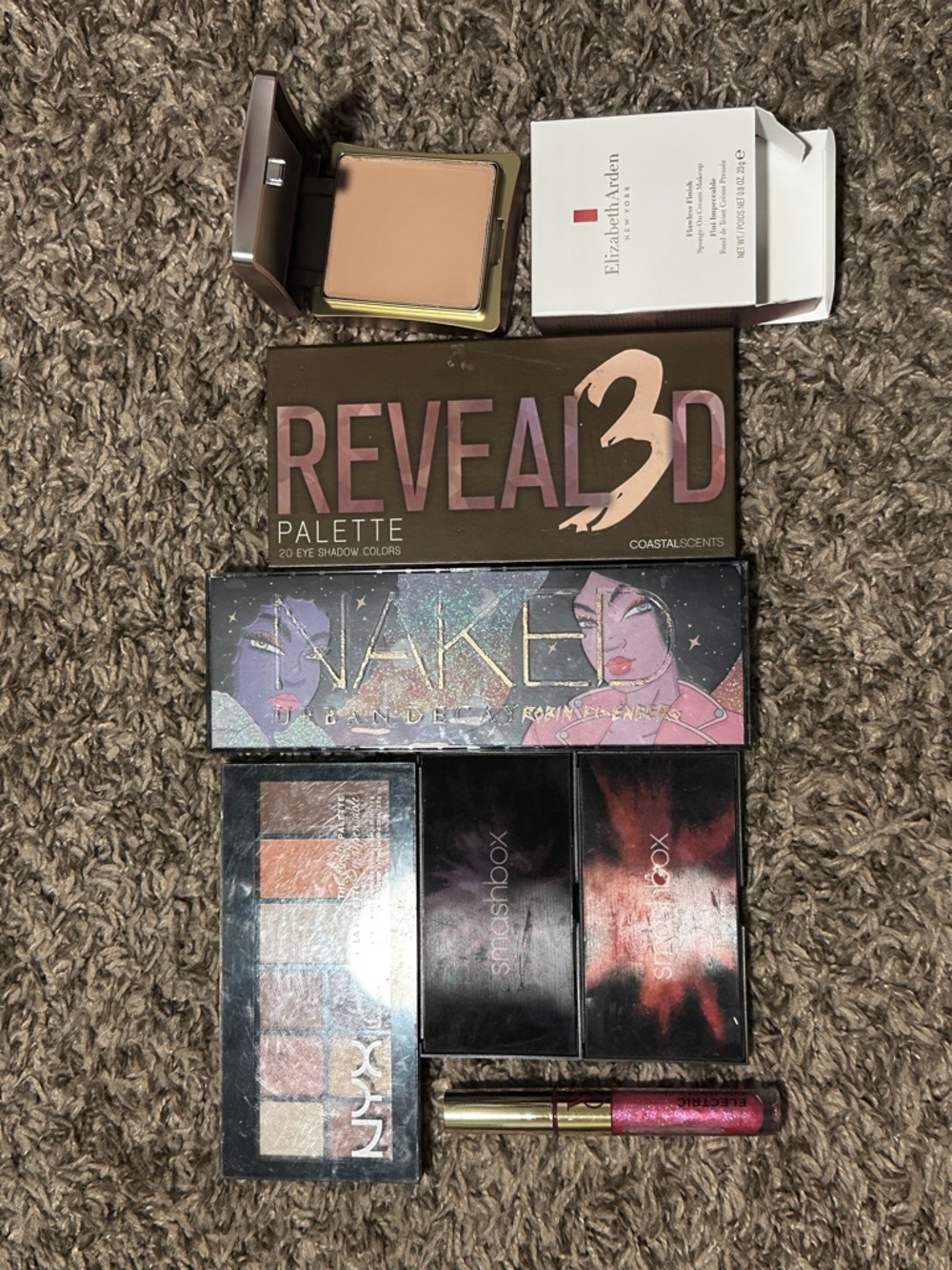 Urban Decay Naked Eyeshadow Palette with Mixed Neutral and Pink Shades